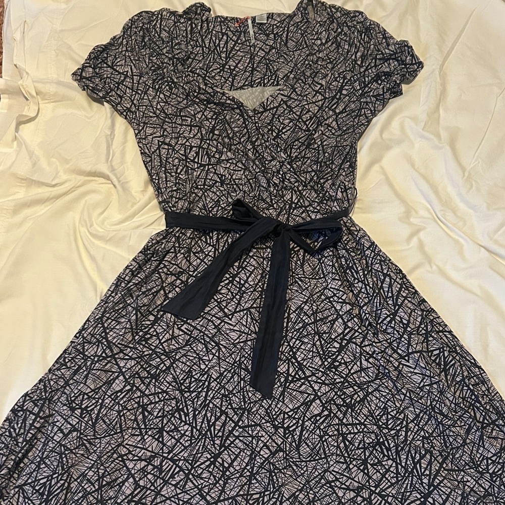 Antrhopologie / RicRac V-Neck Wrap Front Short Sleeved Jersey Knit Dress / L